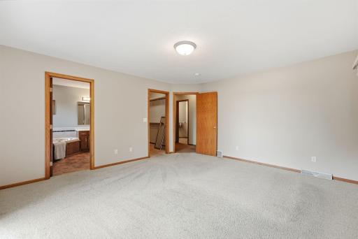 Private primary owners suite.