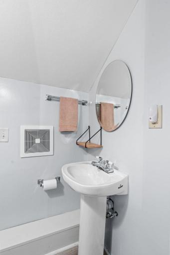 61-web-or-mls-274 Quinlan Ave N-61.jpg