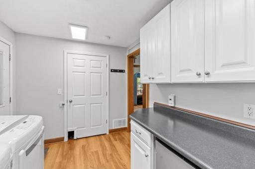 42-web-or-mls-274 Quinlan Ave N-42.jpg