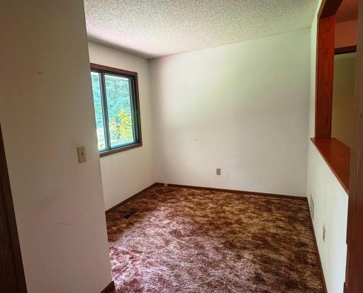 Office area could be convereted into a 2nd bedroom