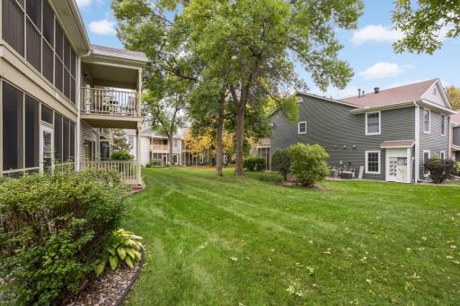 10945 Quebec Avenue S, 13, Bloomington, MN 55438