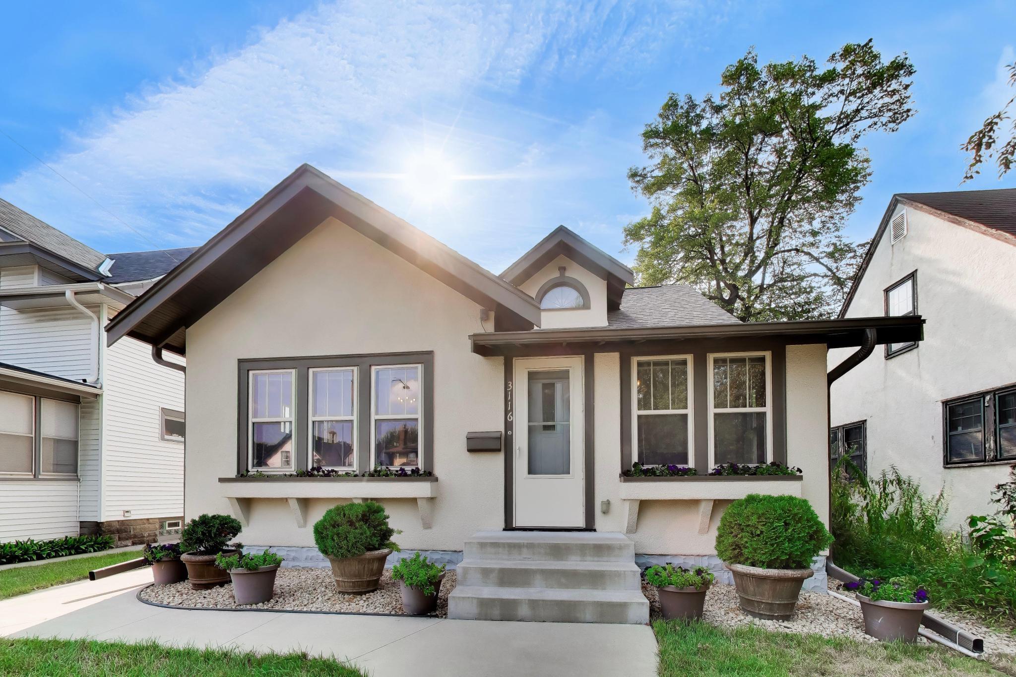 A real gem in the Longfellow neighborhood, you found a good one here. Schedule a showing today and make this your home.