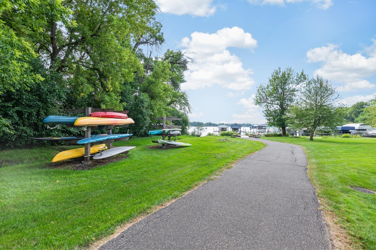 This asphalt walking trail located at the end of the culdesac leads down to the Jennings Cove neighborhood outlot.