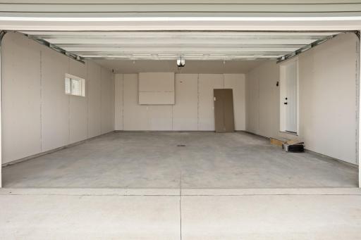 2629 38 Avenue S, Moorhead, MN 56560