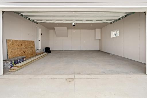 2623 38 Avenue S, Moorhead, MN 56560