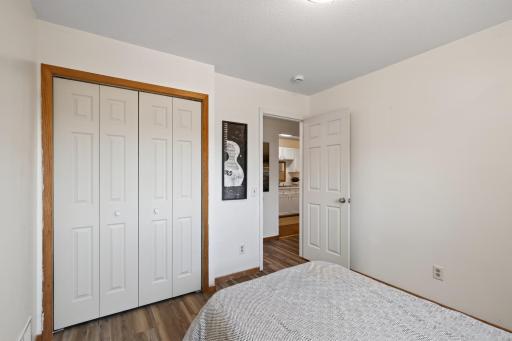 2nd mainfloor bedroom