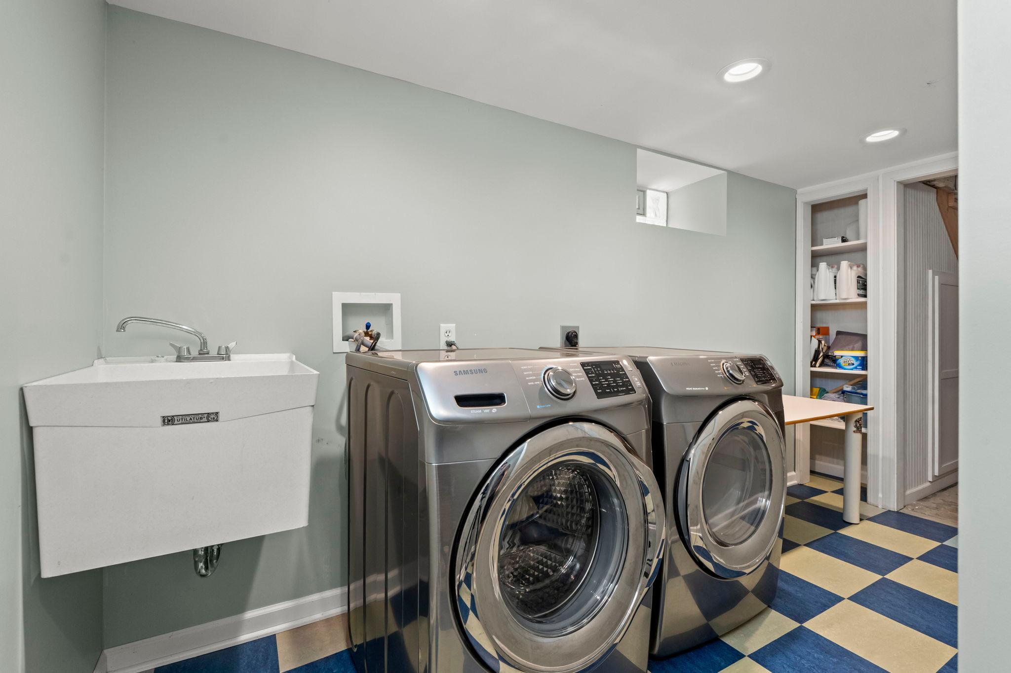 Basement laundry room