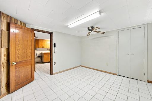 Flex Room with window