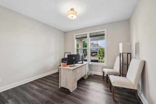 21-web-or-mls-Glasgow St-S1208-021.jpg