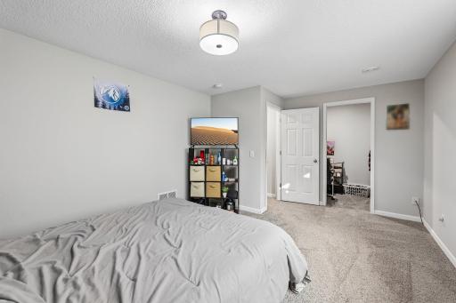 43-web-or-mls-Glasgow St-S1208-043.jpg