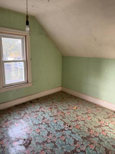 114 3rd Street N, Fairmount, ND 58030