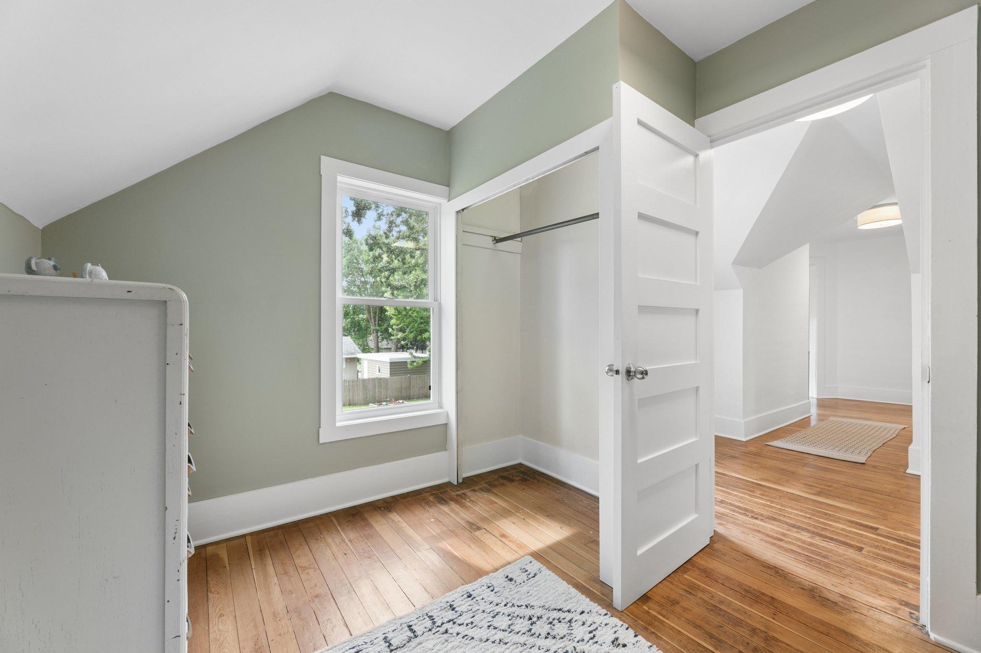 SE UL Bedroom