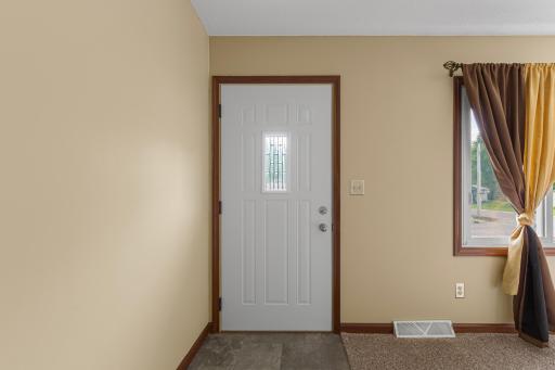 124 13th Avenue NW, Waseca, MN 56093