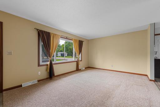 124 13th Avenue NW, Waseca, MN 56093