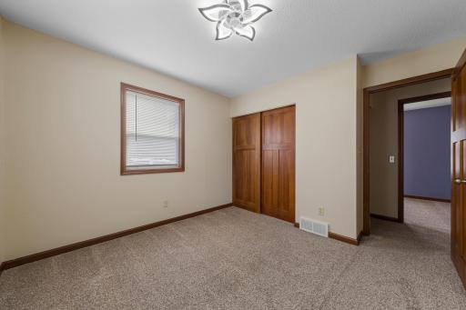 124 13th Avenue NW, Waseca, MN 56093