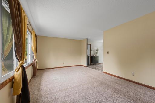 124 13th Avenue NW, Waseca, MN 56093