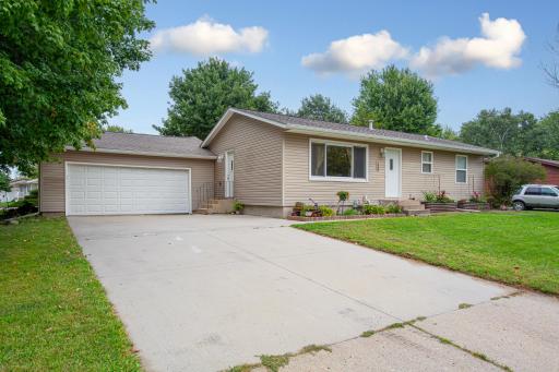 124 13th Avenue NW, Waseca, MN 56093