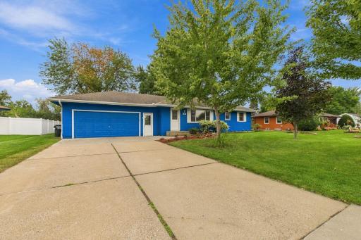 34-web-or-mls-Exteriors_4050_Upper_149th_St_W_005.jpg