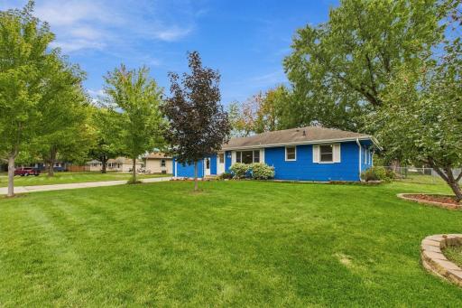 30-web-or-mls-Exteriors_4050_Upper_149th_St_W_007.jpg