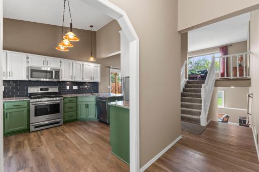 24-web-or-mls-7419 52nd St N-134.jpg