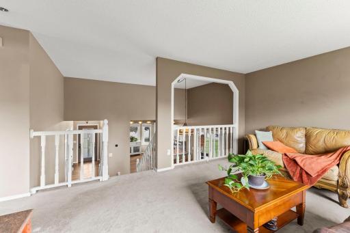 20-web-or-mls-7419 52nd St N-229.jpg