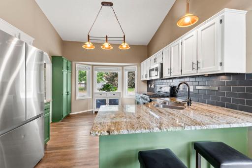 25-web-or-mls-7419 52nd St N-189.jpg