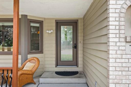 8-web-or-mls-7419 52nd St N-29.jpg