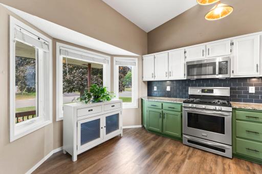 27-web-or-mls-7419 52nd St N-145.jpg