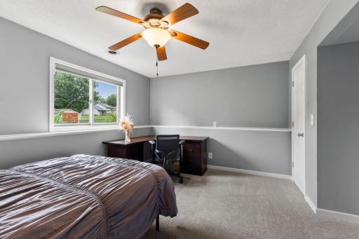 50-web-or-mls-7419 52nd St N-334.jpg