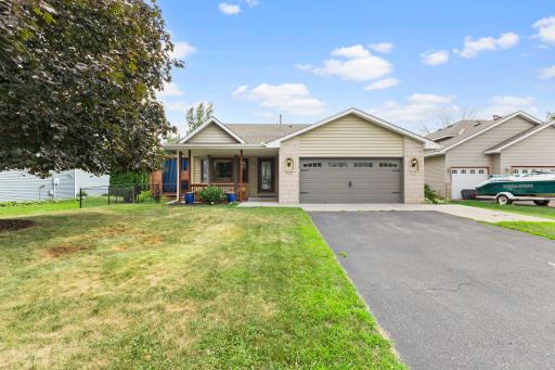 3-web-or-mls-7419 52nd St N-4.jpg