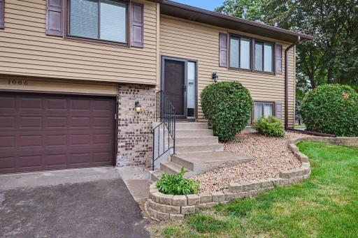 1086 122nd Avenue NE, Blaine, MN 55434