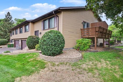 1086 122nd Avenue NE, Blaine, MN 55434
