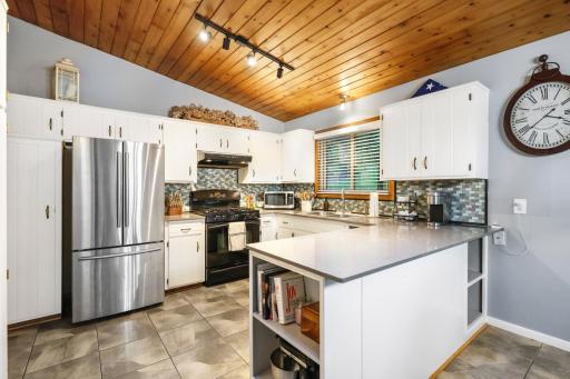13529 1st Ave S, Burnsville-24.jpg