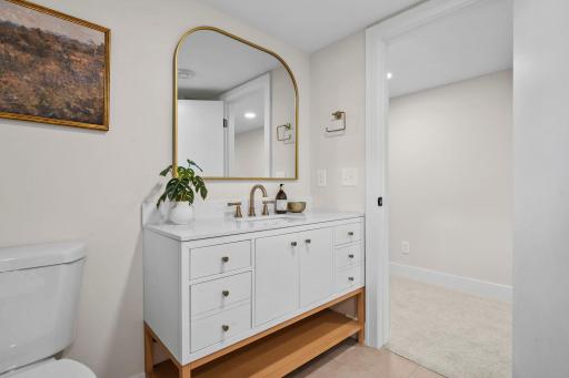 5801 Fairfax Avenue, Edina, MN 55424