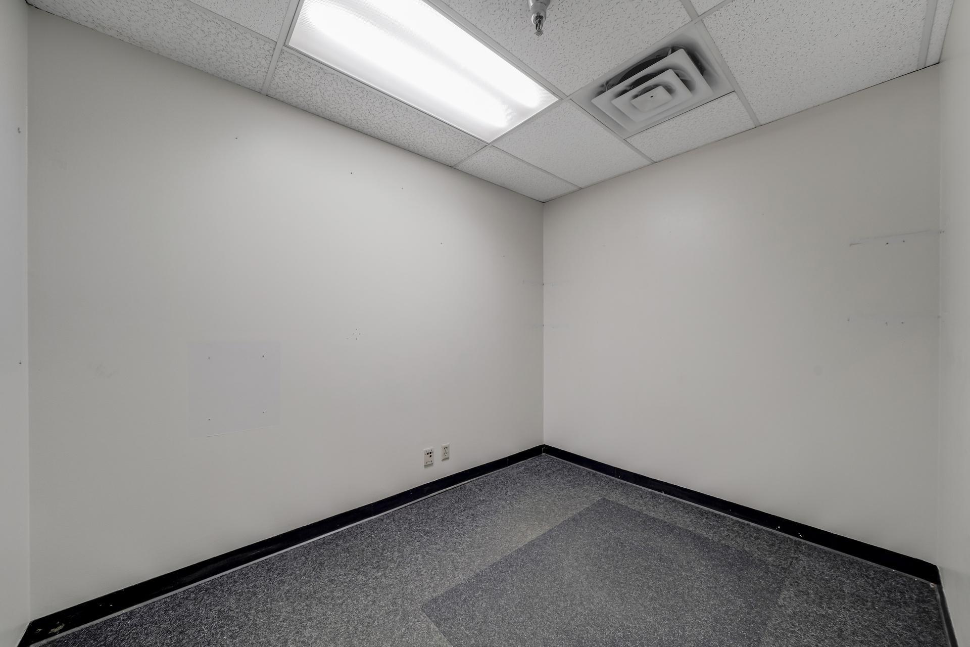 8710Photography-Web-Friendly-9219-Grand-Avenue-South-Bloomington-MN-55420-41.jpg