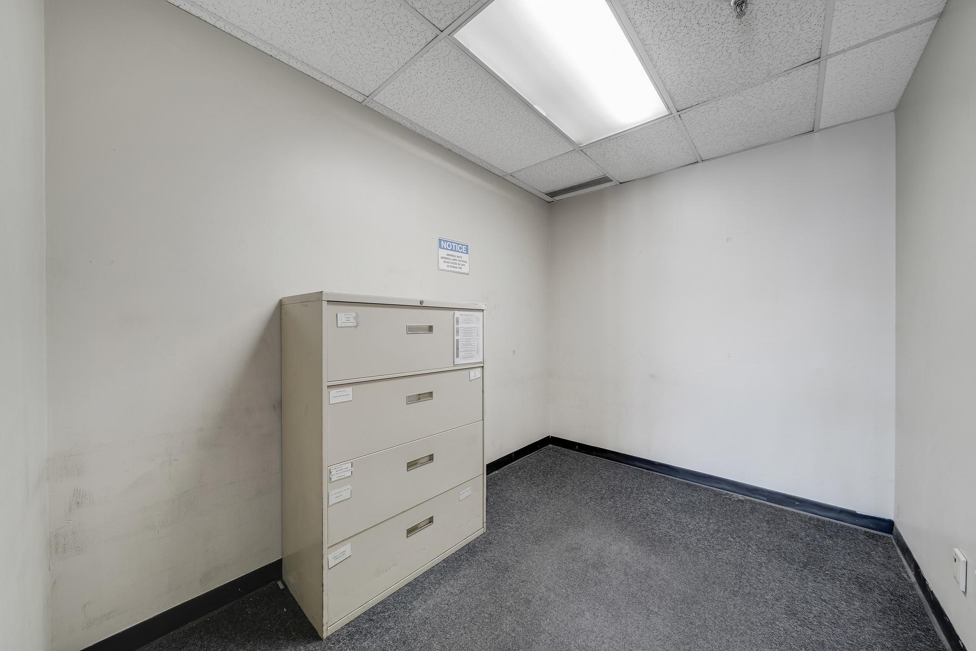 8710Photography-Web-Friendly-9219-Grand-Avenue-South-Bloomington-MN-55420-42.jpg