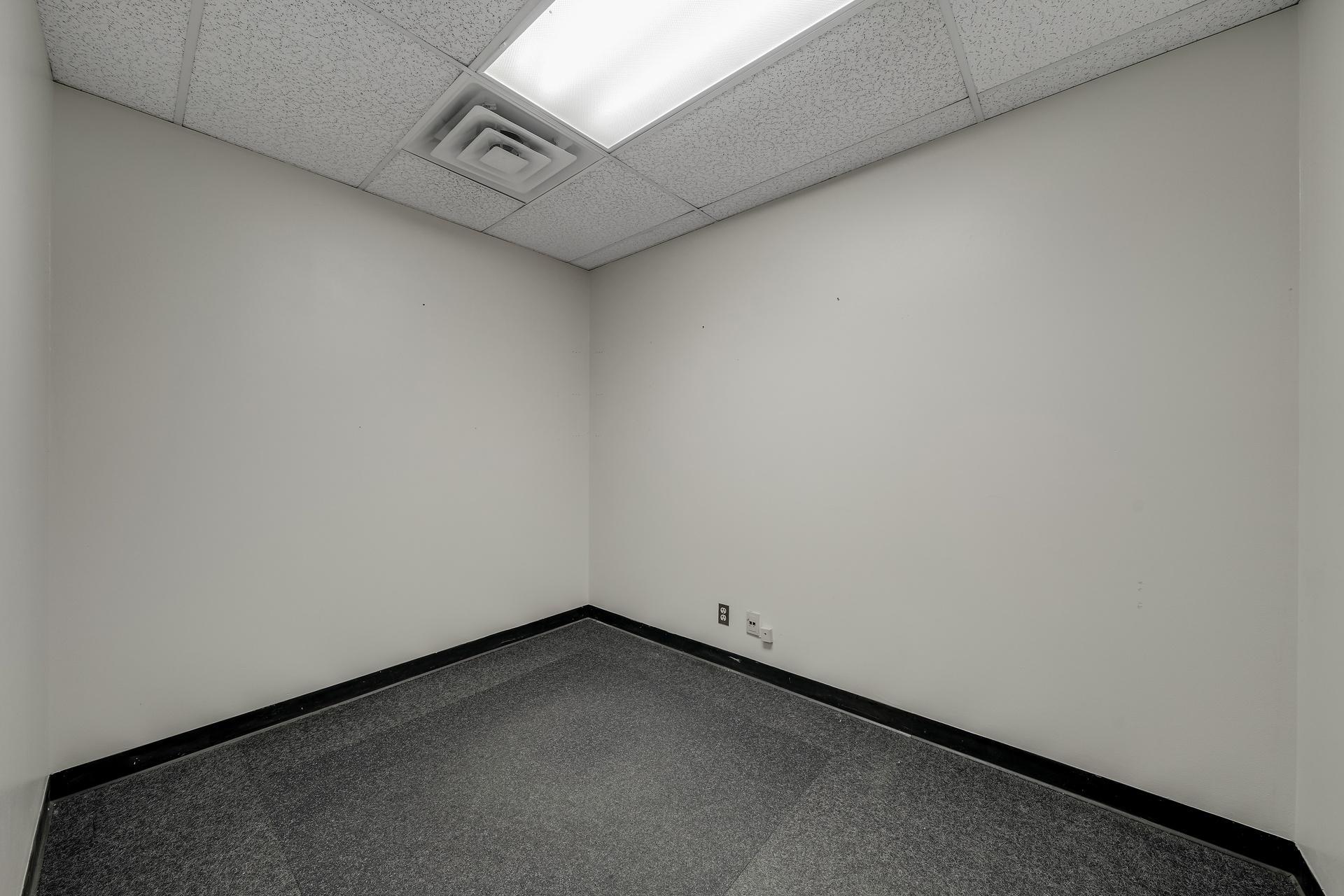 8710Photography-Web-Friendly-9219-Grand-Avenue-South-Bloomington-MN-55420-40.jpg