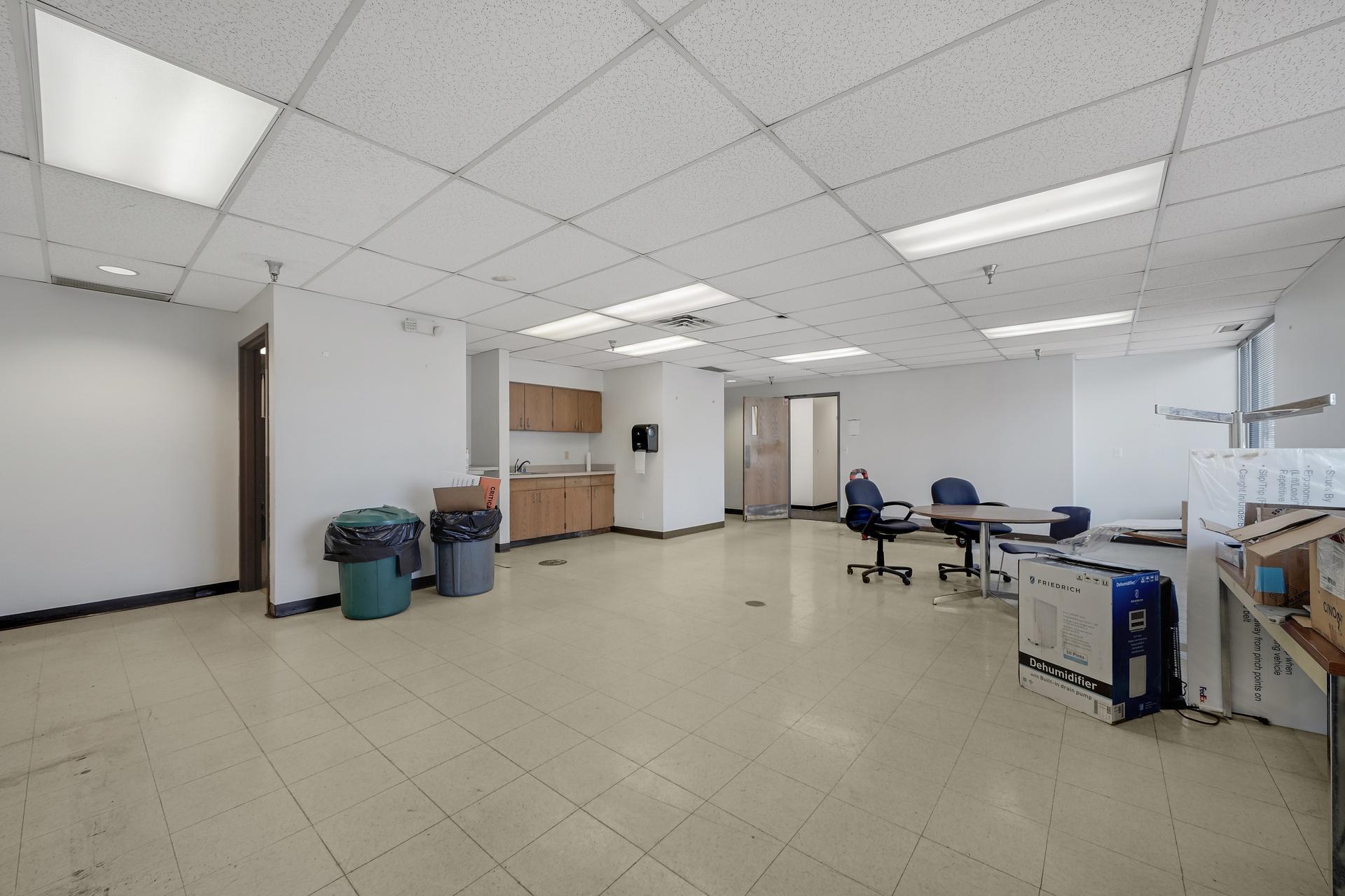 8710Photography-Web-Friendly-9219-Grand-Avenue-South-Bloomington-MN-55420-28.jpg