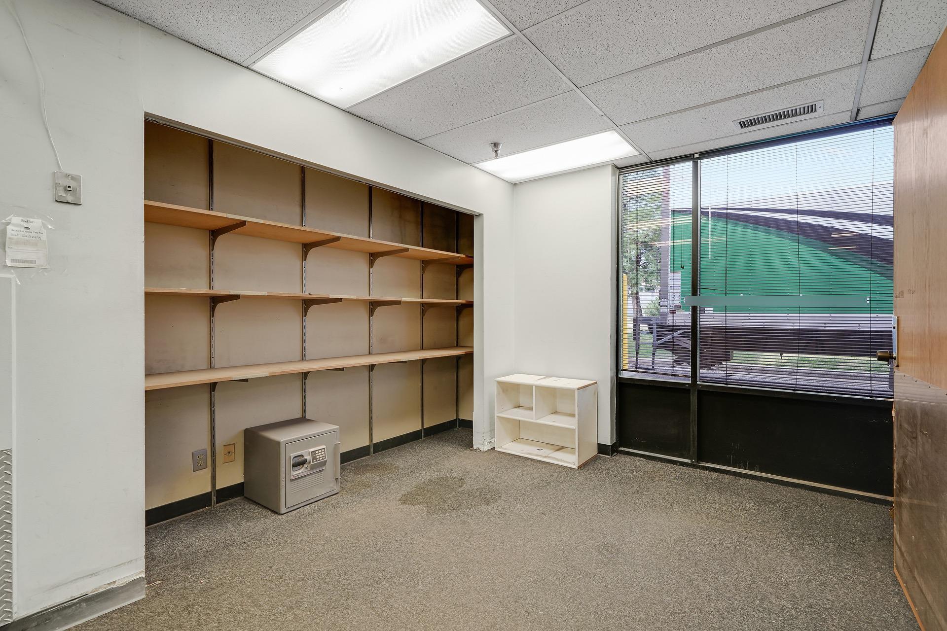 8710Photography-Web-Friendly-9219-Grand-Avenue-South-Bloomington-MN-55420-26.jpg