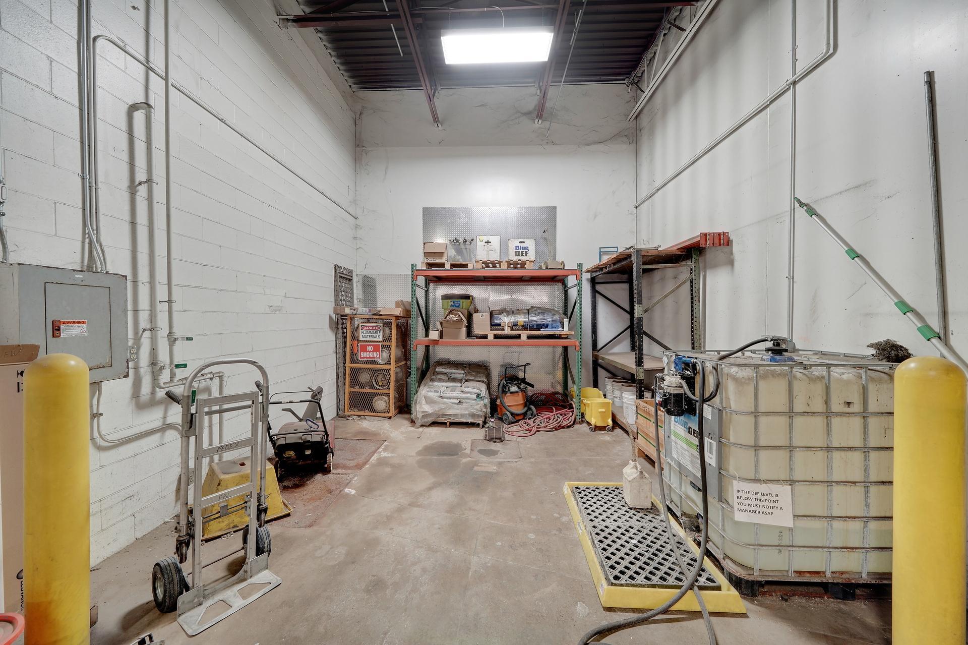 8710Photography-Web-Friendly-9219-Grand-Avenue-South-Bloomington-MN-55420-79.jpg