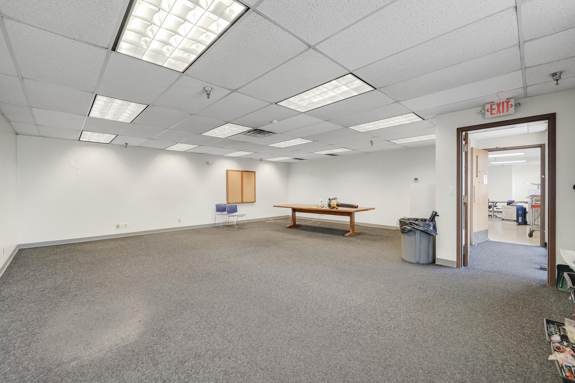 8710Photography-Web-Friendly-9219-Grand-Avenue-South-Bloomington-MN-55420-35.jpg