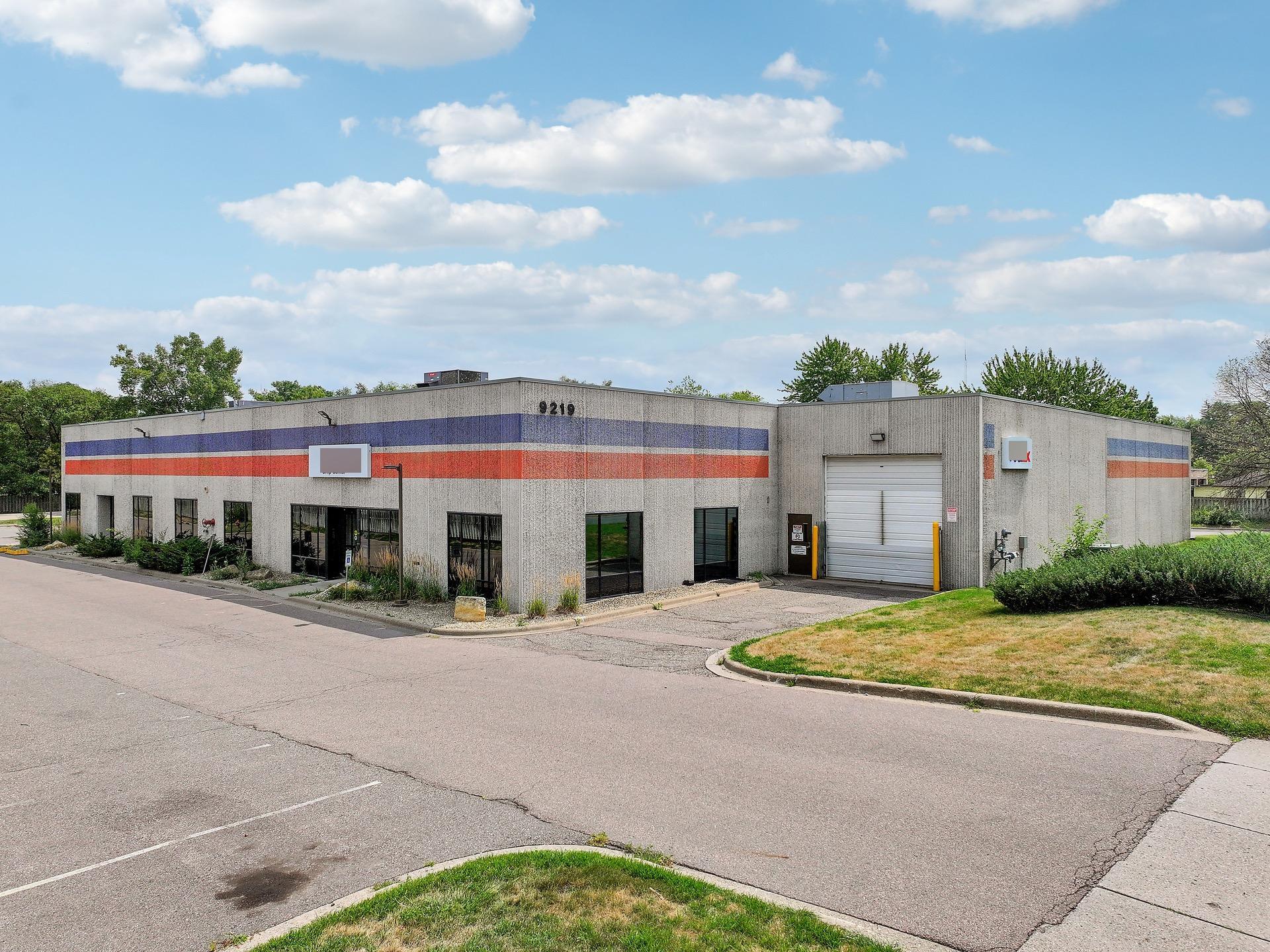 8710Photography-Web-Friendly-9219-Grand-Avenue-South-Bloomington-MN-55420-83.jpg