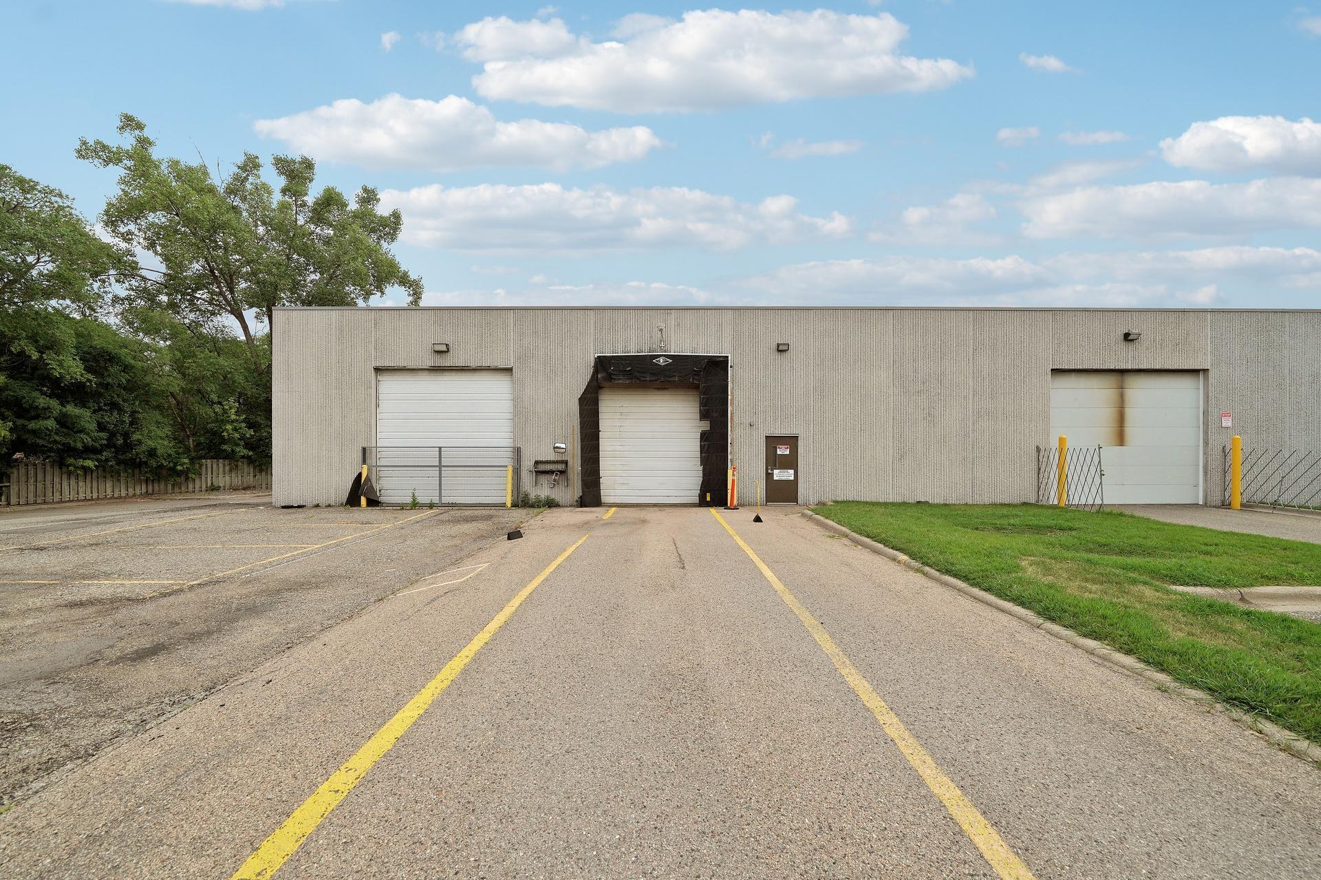 8710Photography-Web-Friendly-9219-Grand-Avenue-South-Bloomington-MN-55420-11.jpg