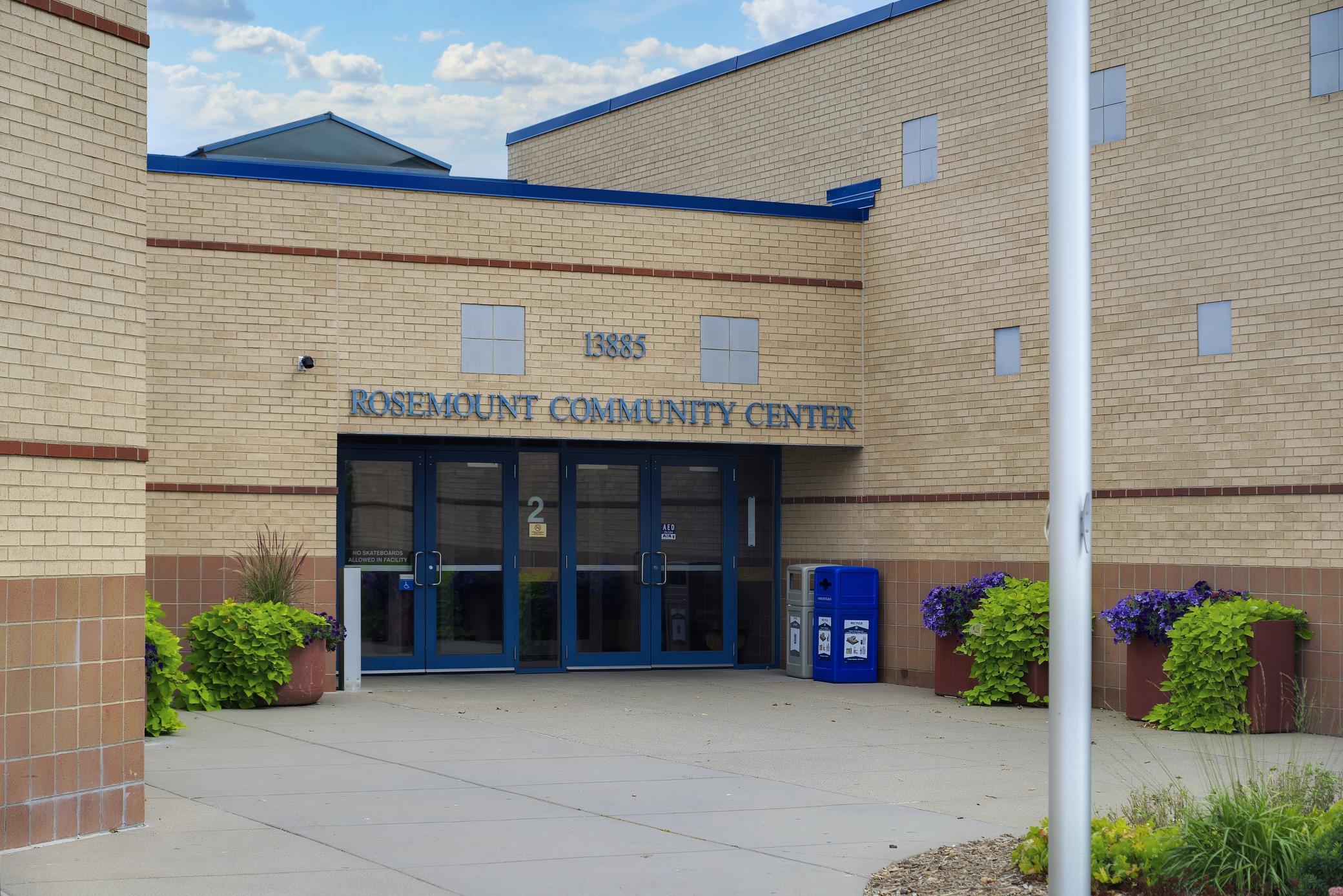 Nearby amenities!