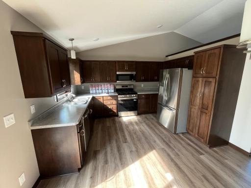 805 Poplar Drive SE, Kimball, MN 55353