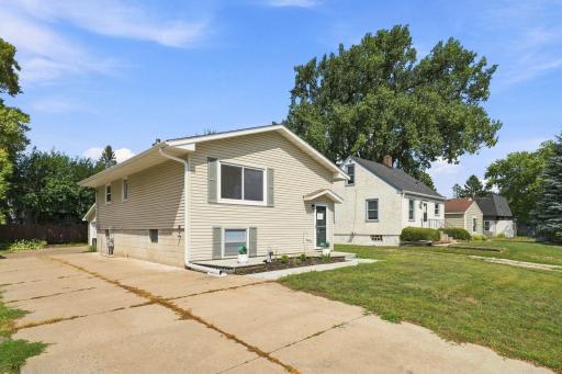 Photo for 1893 Highway 96 E, White Bear Lake, MN 55110 - listing #7126243 1893 Highway 96 E, White Bear Lake, MN 55110