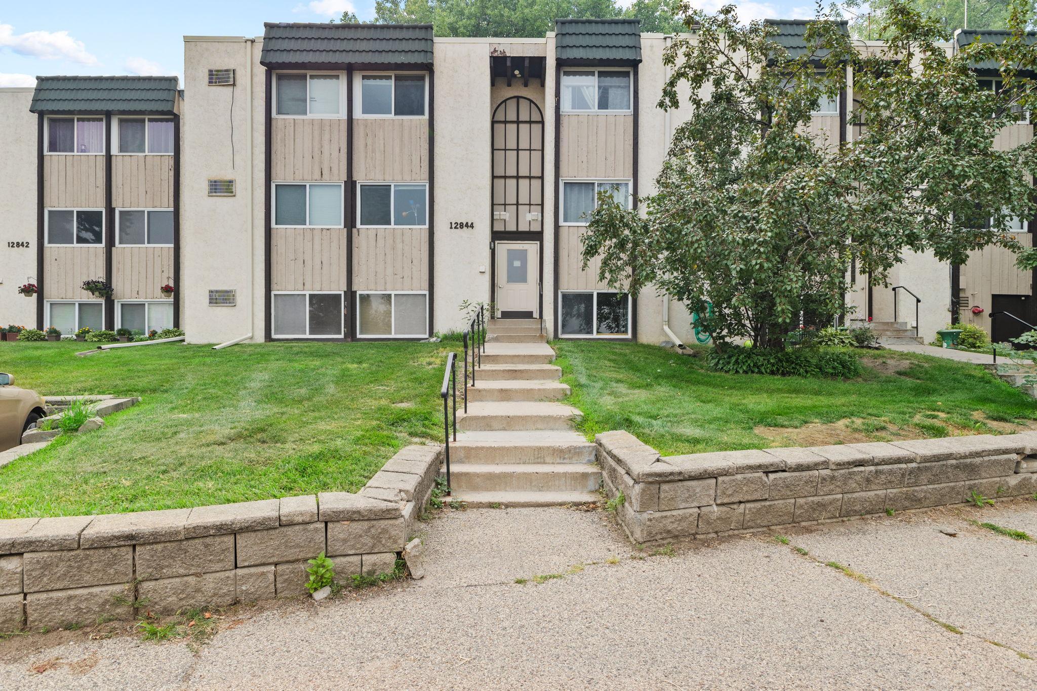Vivid Spaces_12844 Nicollet Ave 102_01.jpg