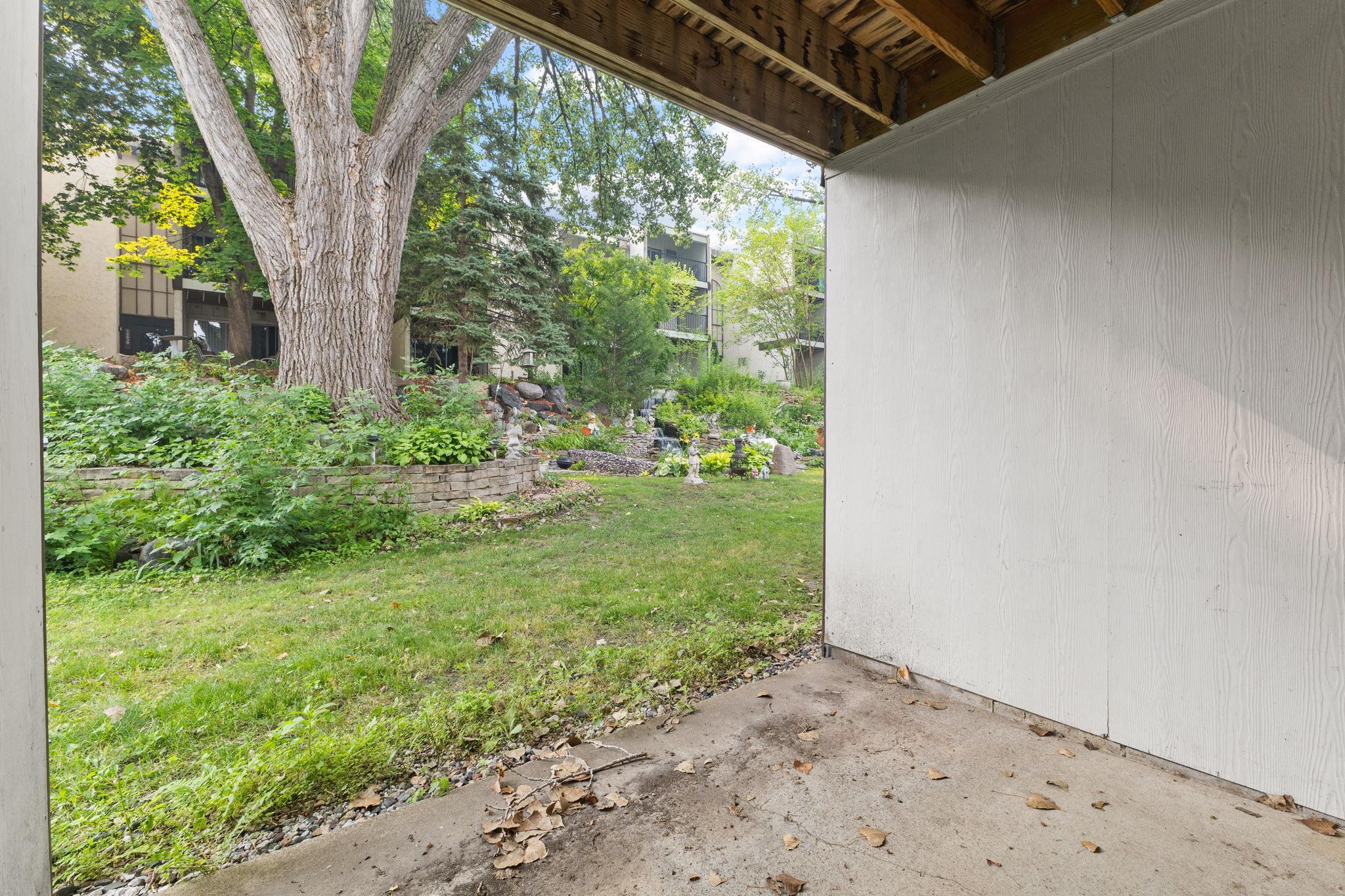 The patio goes out to a nice llandscaped area