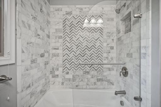 14901 Williston Lane, Minnetonka, MN 55345