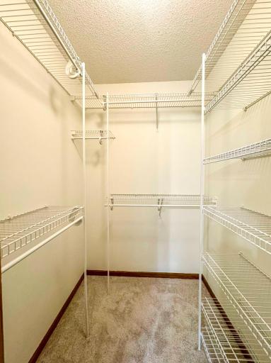 16-Main Bedroom Closet-5870.jpg